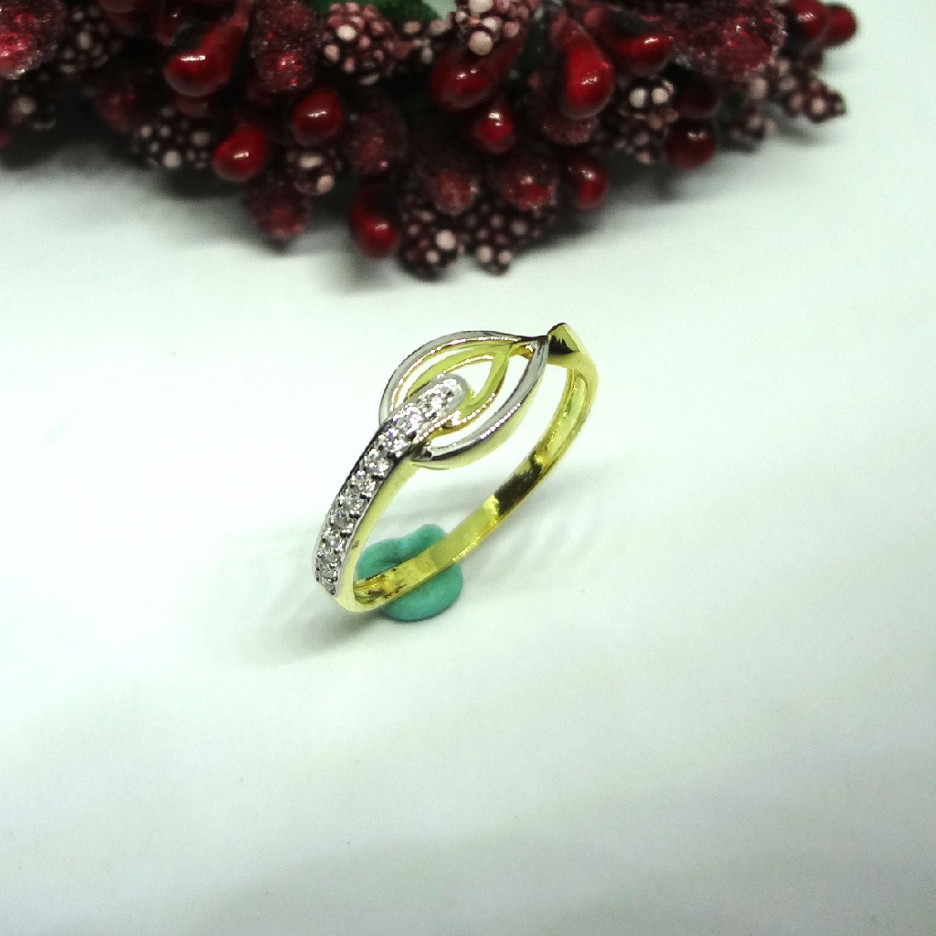 916 gold cz diamond ladies ring
