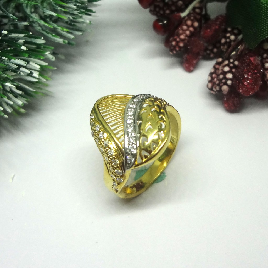 916 gold cz diamond ladies ring