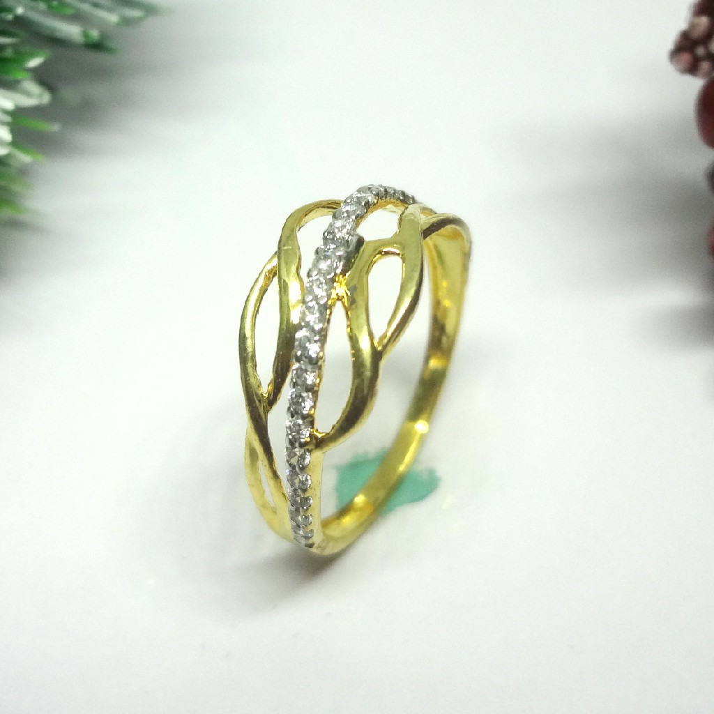 916 Gold Cz Diamond Ladies Ring