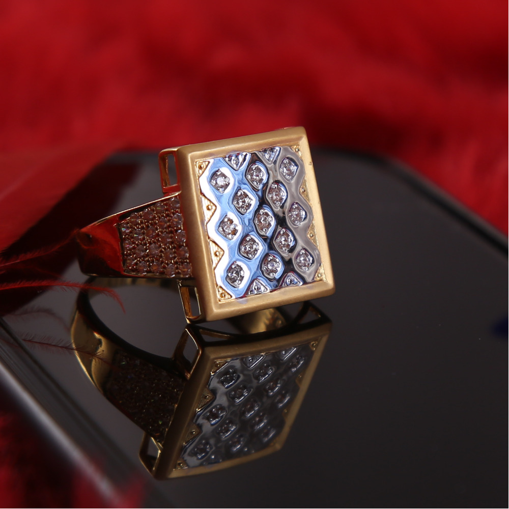 916 GOLD CZ DIAMOND SQUARE GENTS RING