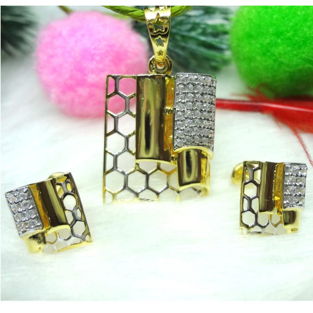 916 gold cz square pendant set
