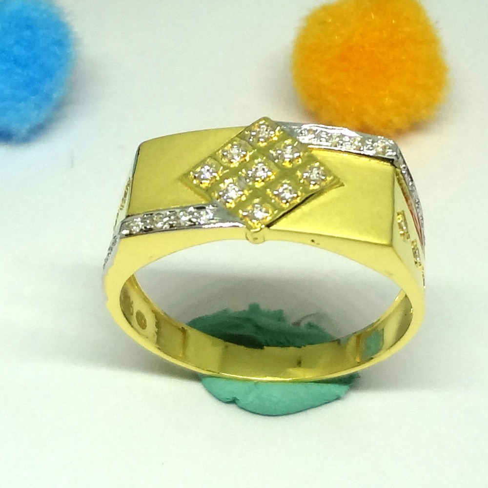 916 GOLD CZ DIAMOND ADORABLE GENTS RING