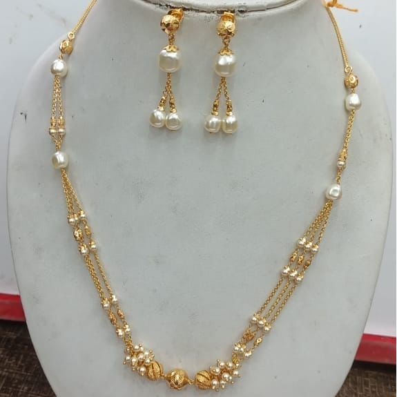 22kt gold with pearl classy necklace