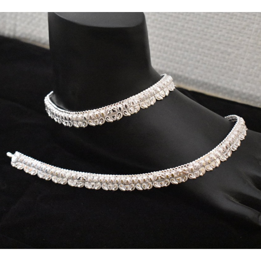 Fancy Silver D Payal