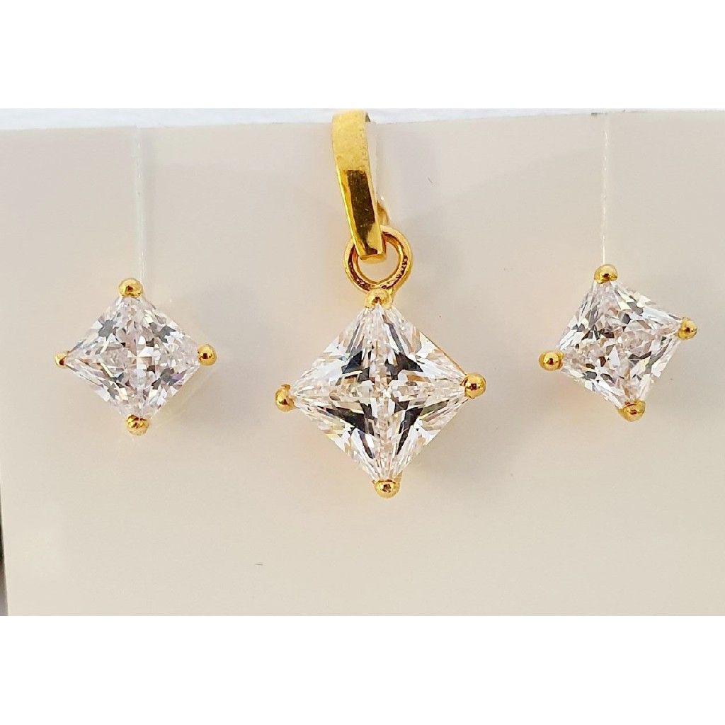 Solitare pendant set