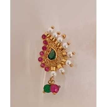 Traditional nose pin