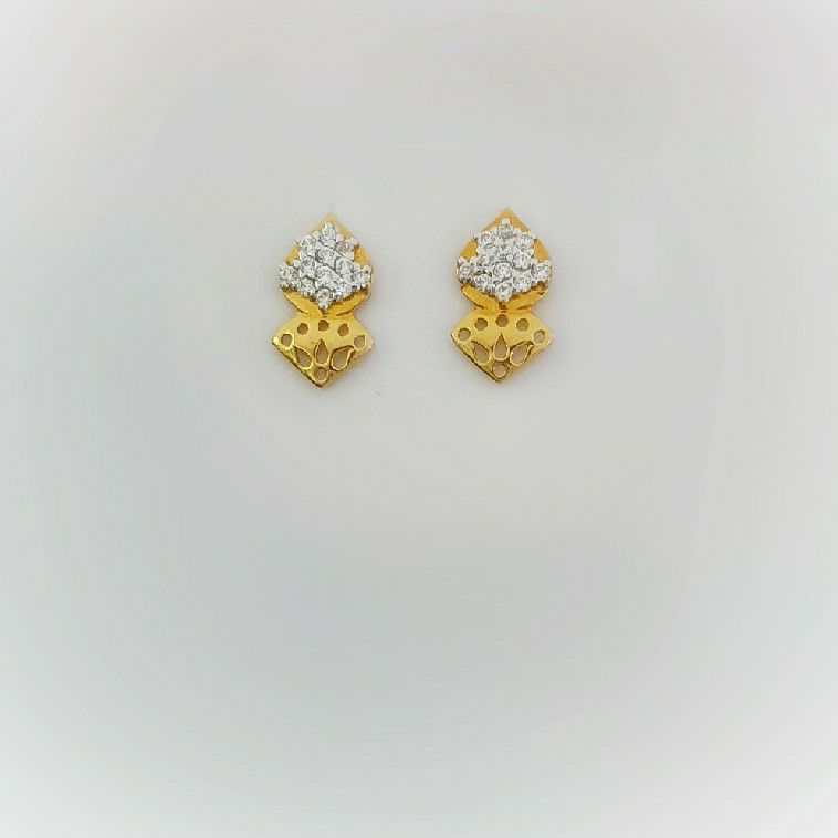 18k Delicate Earrings