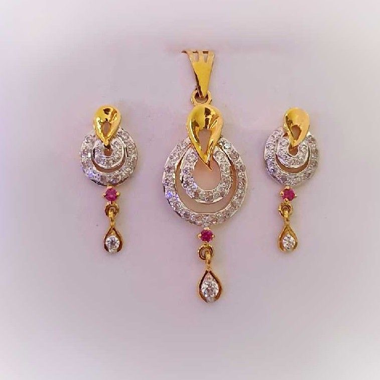 Fancy Pendant Set