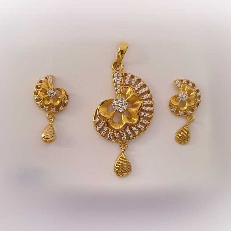 Fancy Pendant Set