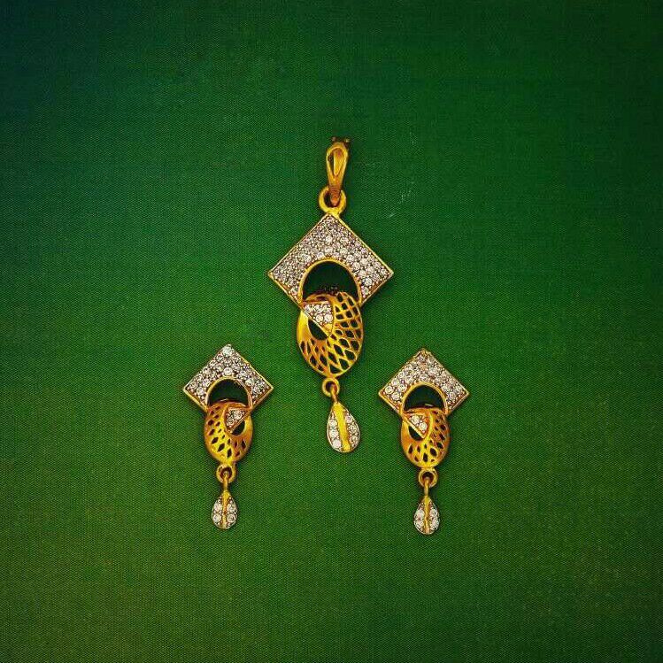 916 gold modern pendant set