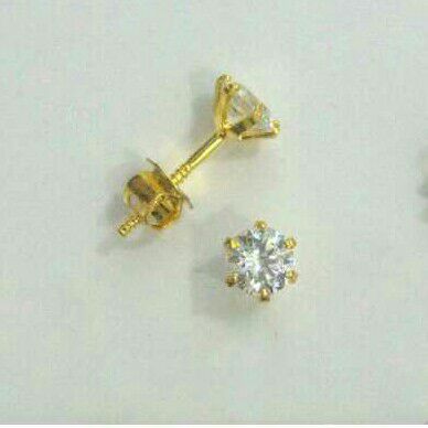 18K Single Diamond Earrings