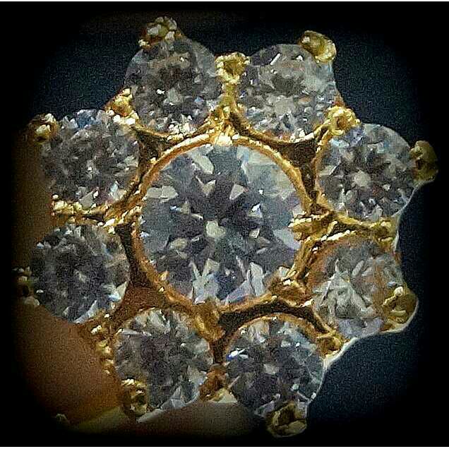 22KT Gold Classic 9 Diamond Earrings