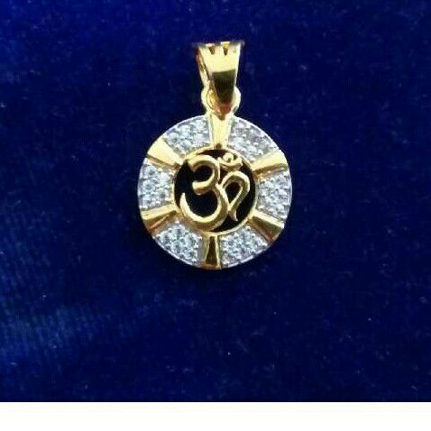 916 Gold Round OM Pendant
