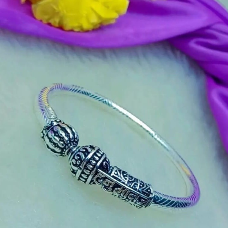 Silver Antique Ball Design Kada