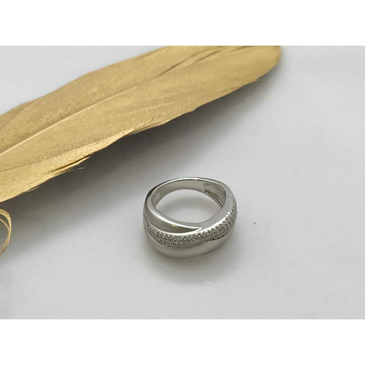 92.5 Sterling Silver Micro nice Look Hollow Light Weight Ring Ms-3136