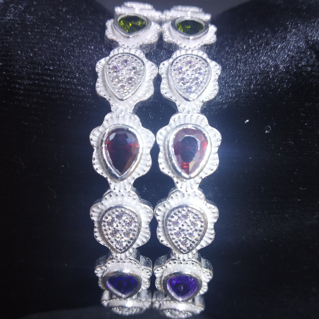 new one plus one dimond micro bangle(kadli) 68