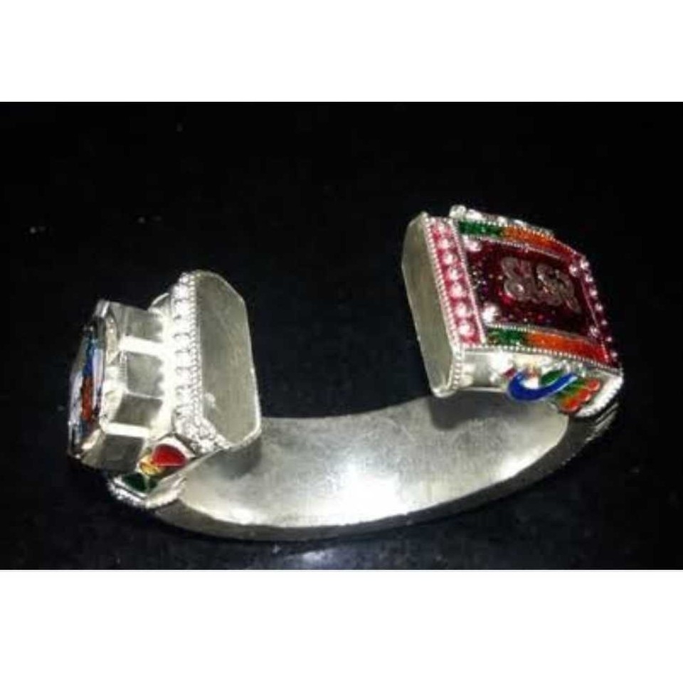 Silver Ladies Fancy Bharvadi Kada White