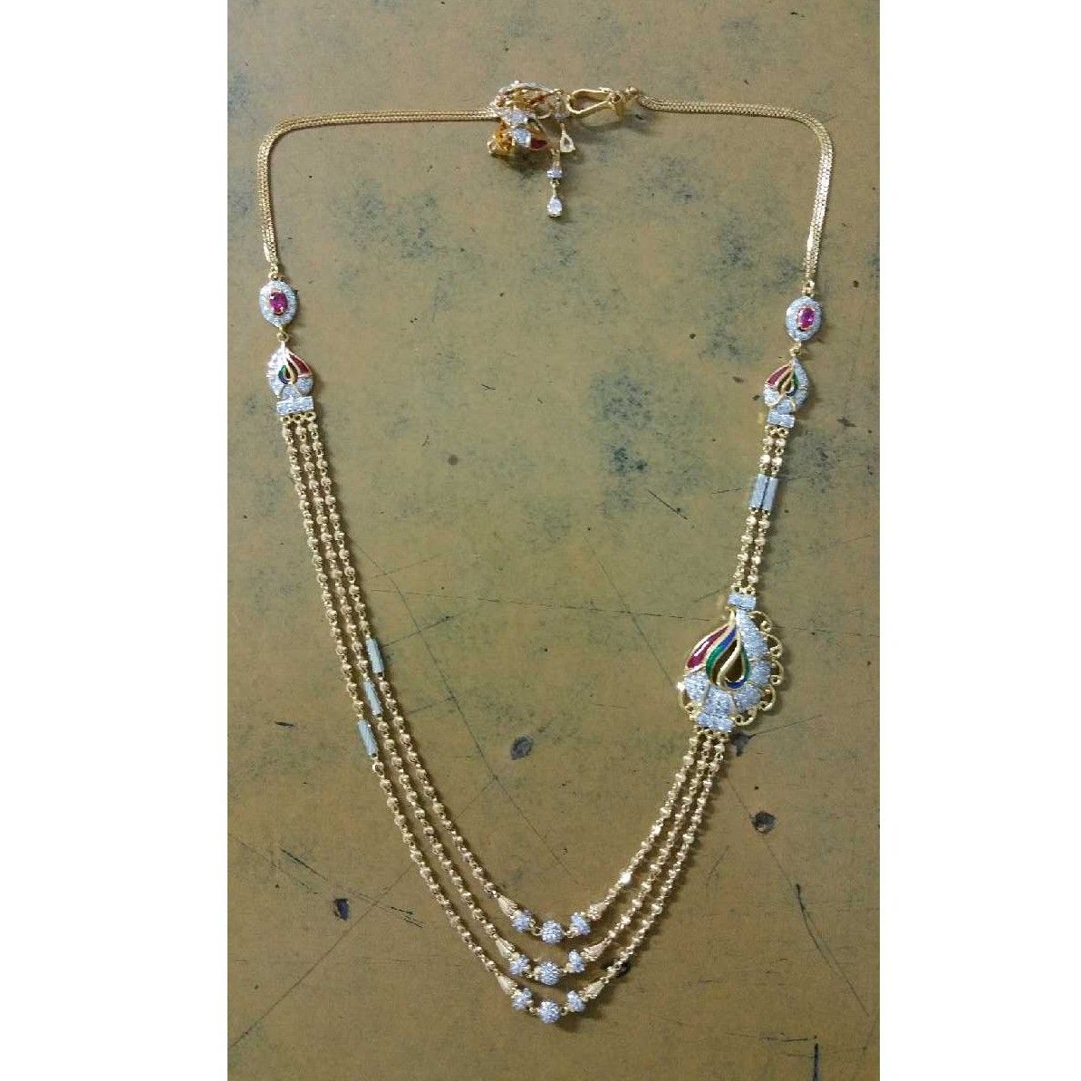 22K / 916 Gold Vertical Ladies Stunning Dokiya