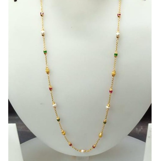 Gold pearls necklace