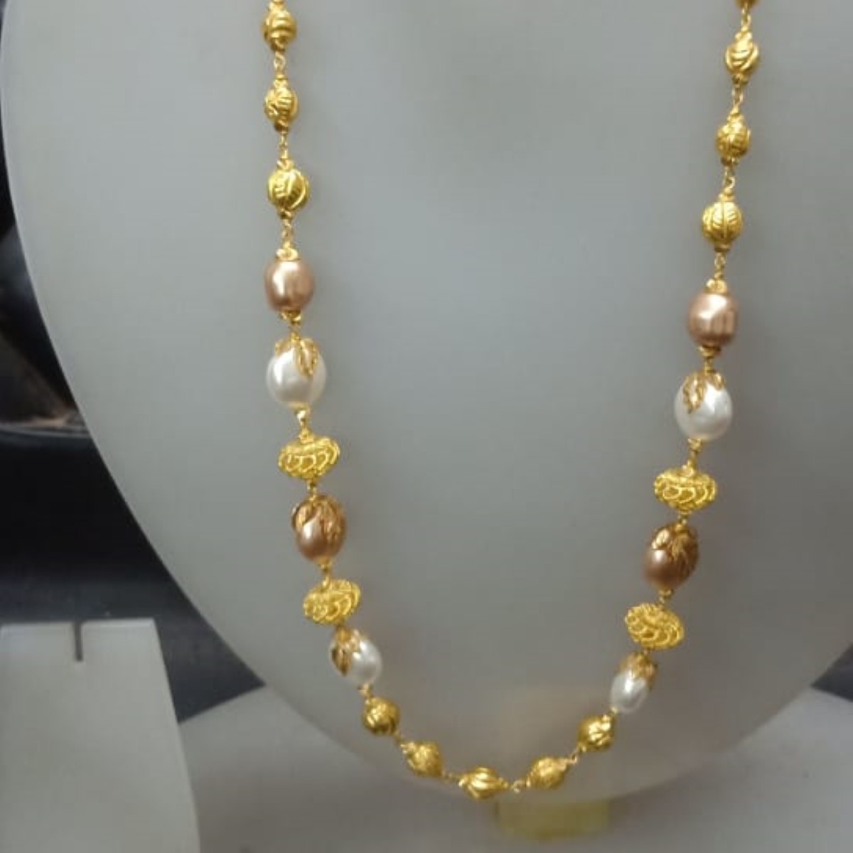 22 KT Gold Classic Special Occasion Antique Mala CJAM11