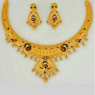 Gold Ladies Indian Fancy Necklace Yellow