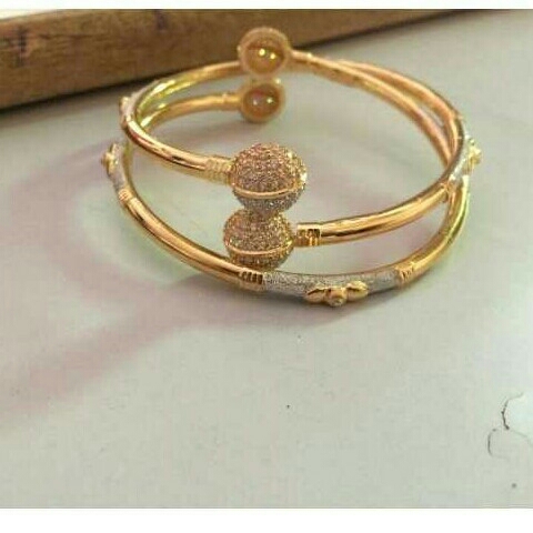 Fancy Gold Antique Kadli