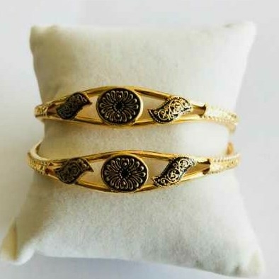 Designer Gold Bangles