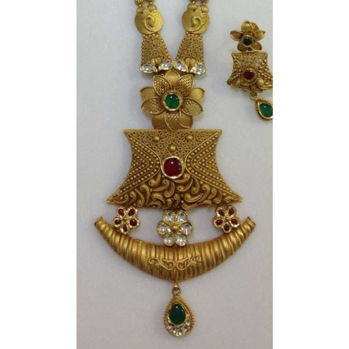 Gold Ladies Indian Fancy Necklace Set Yellow