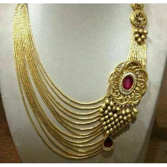 22K / 916 Gold Modern Designer Necklace