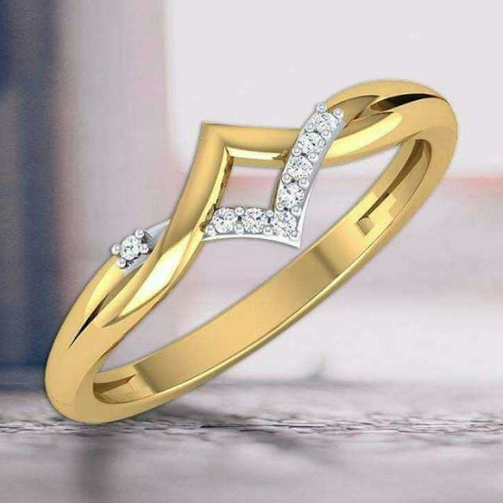 18K Gold Ladies Indian Fancy Ring Yellow