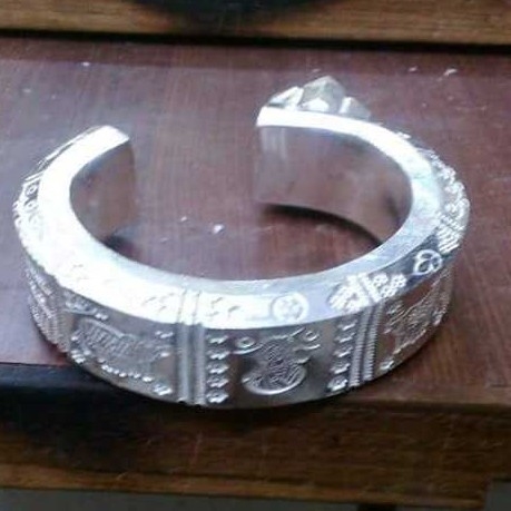 Silver Gents Indian Fancy Bharvadi Kada White