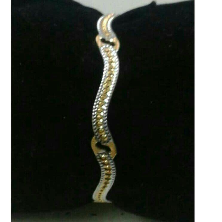 22K/916 Gold CNC Designer Bangle