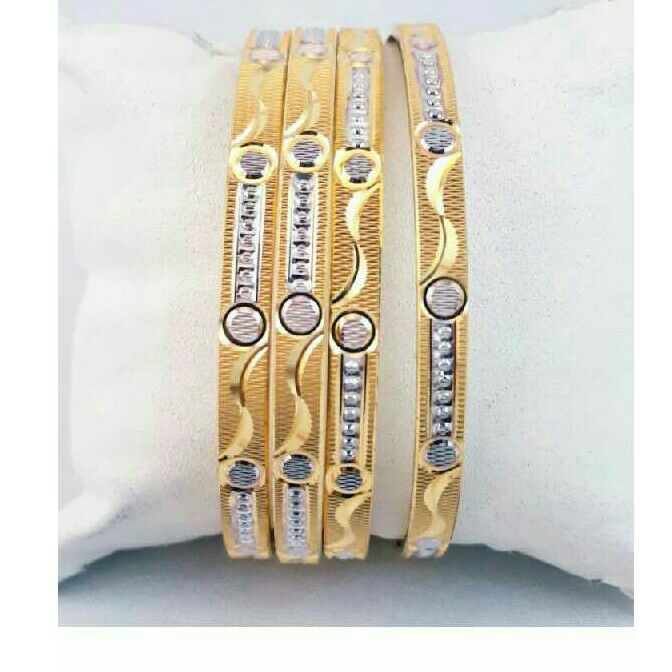 22K/916 Gold Fancy Bangle
