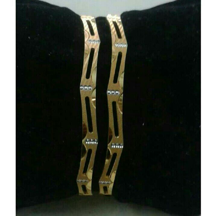 22K / 916 Gold Designer Round Bangle