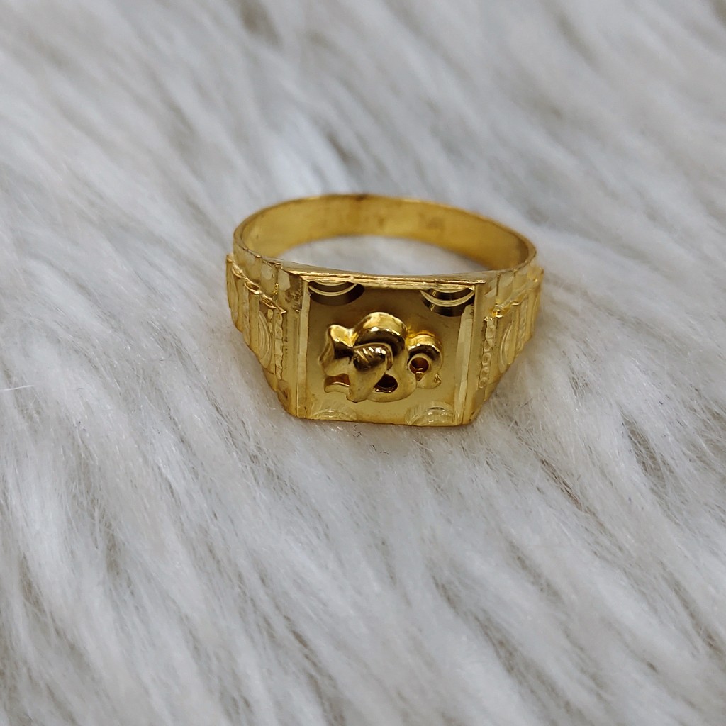 22 carat 916 gents ring