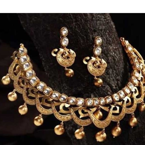22K Gold Ladies Jadtar Fancy Necklace Set