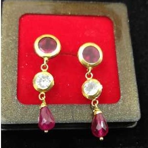 18KT Gold Ladies Indian Fancy Color Stone Butti