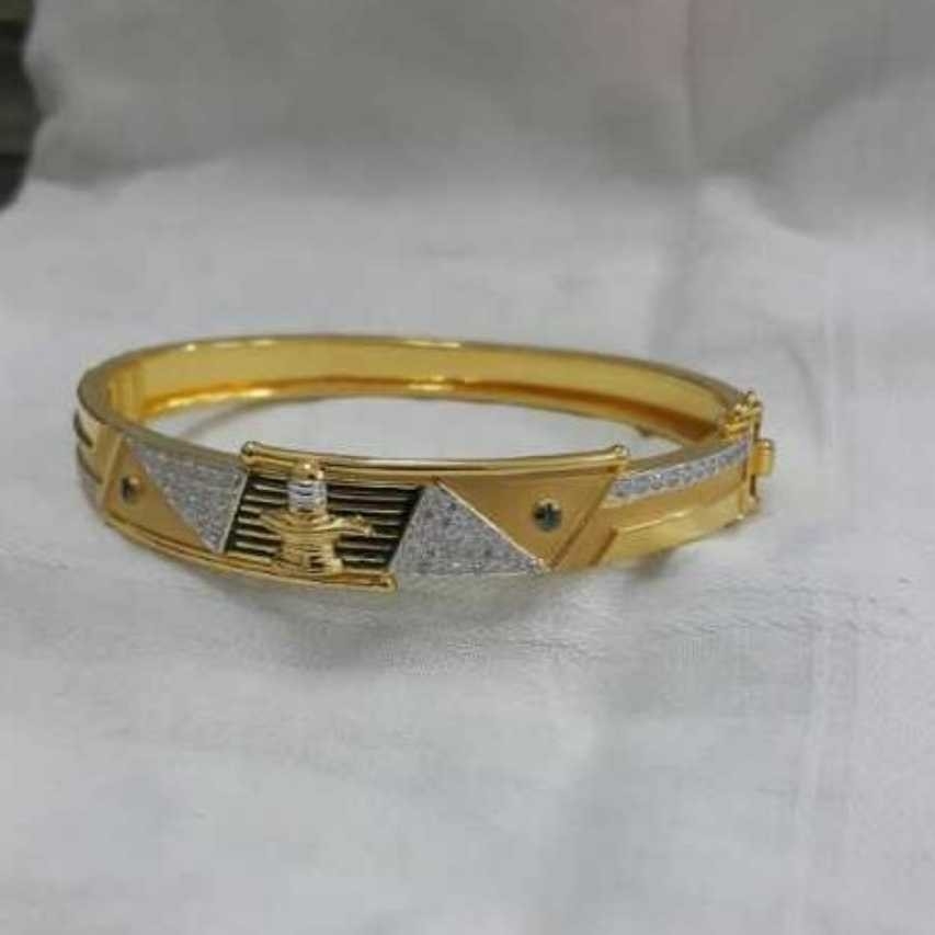 Gold Gents Indian Fancy Bracelet Yellow