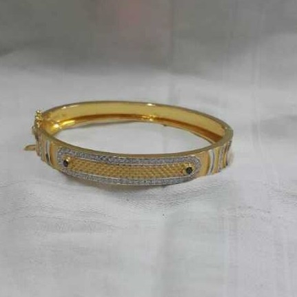 Gold Gents Indian Fancy Bracelet Yellow