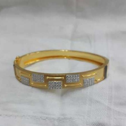 Gold Gents Indian Fancy Bracelet Yellow