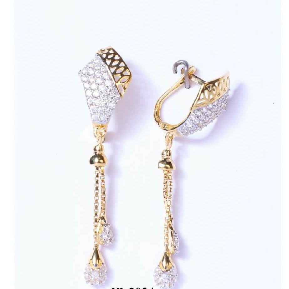 18KT Gold Fancy Long Earring For Ladies