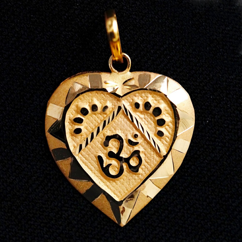 Om pendants