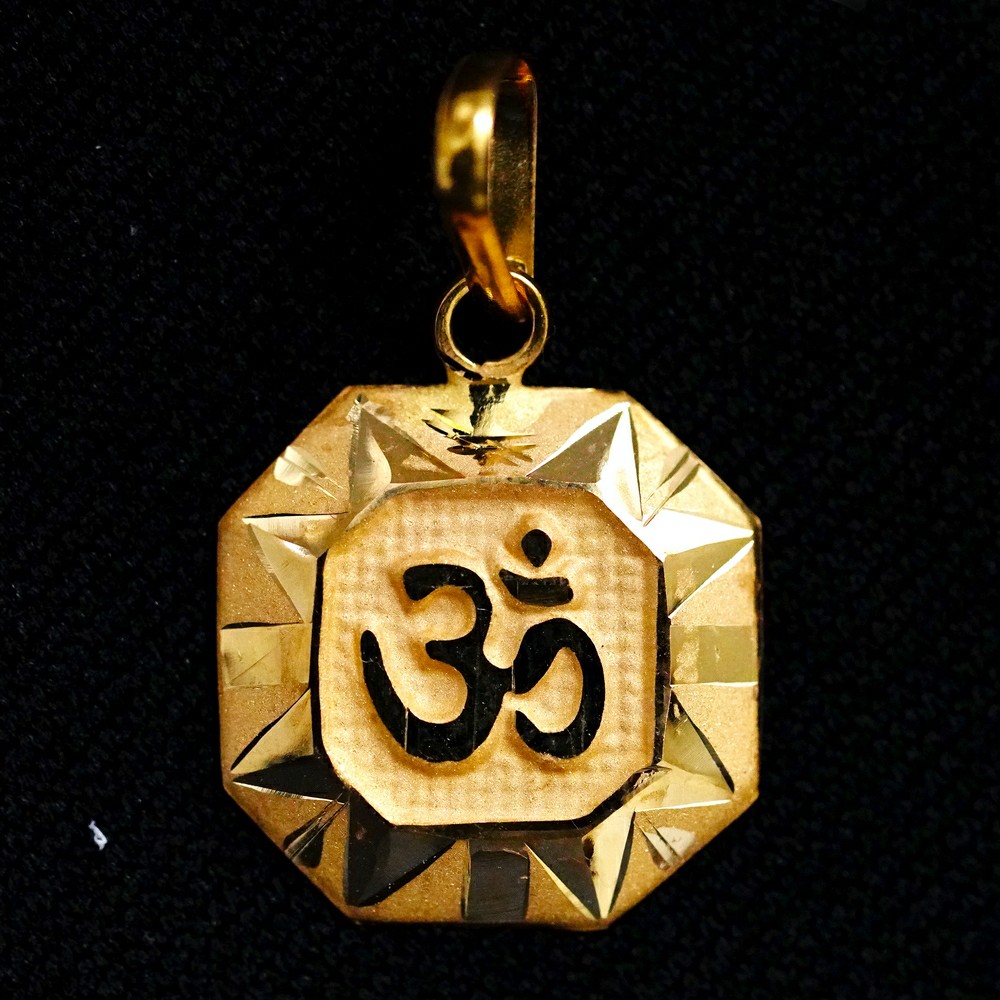 om pendants