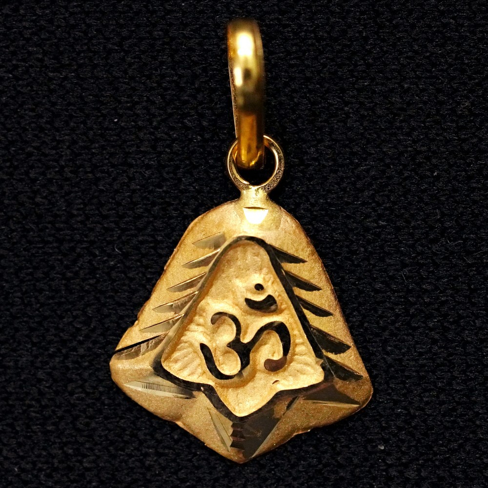 om pendants