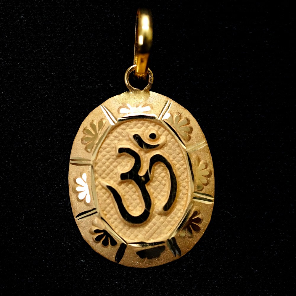 om pendants