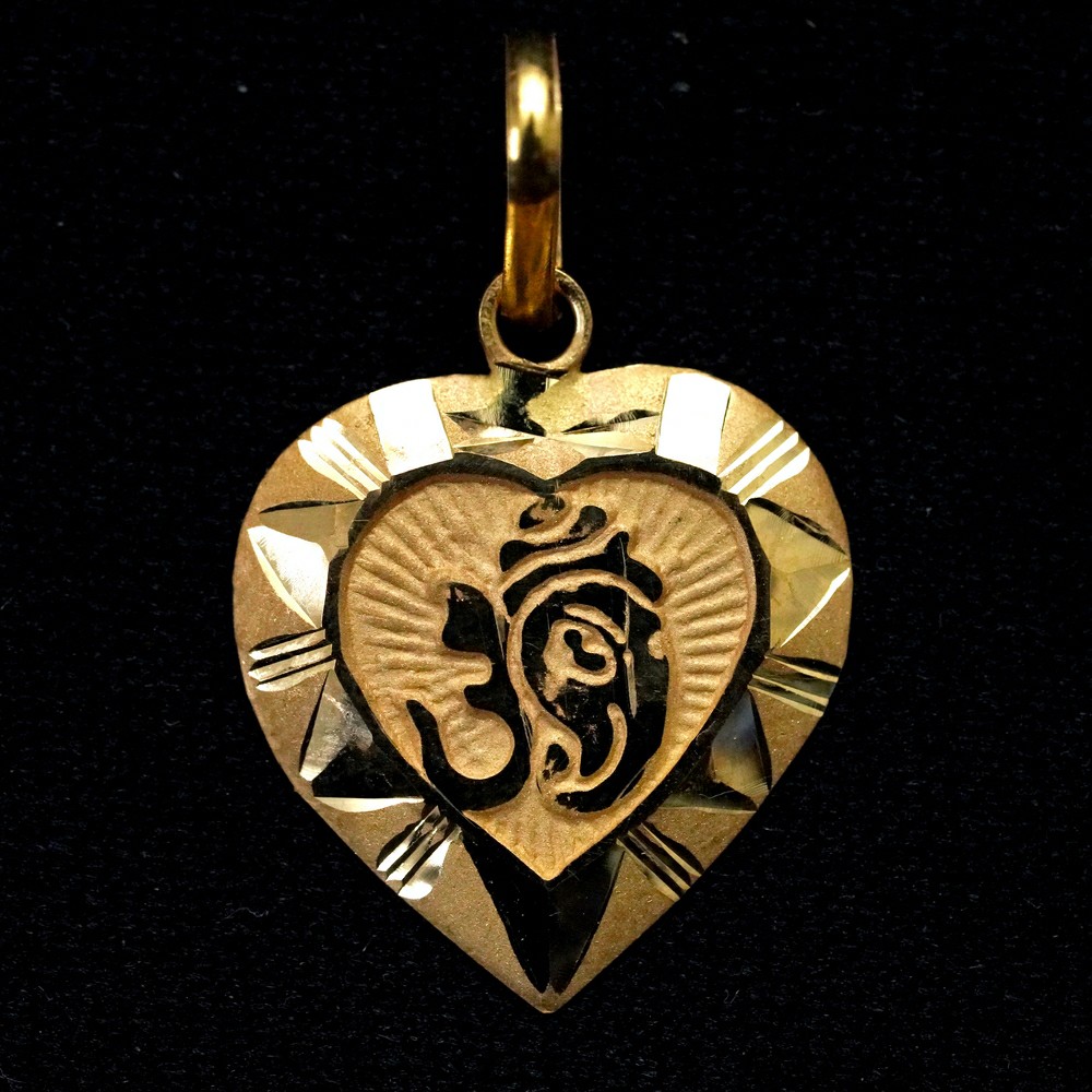 om pendants