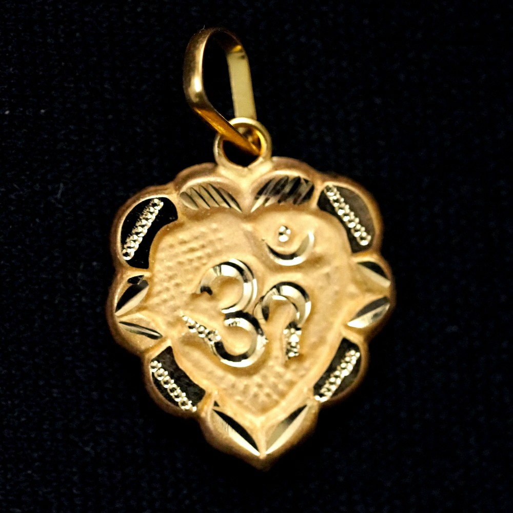 om pendants