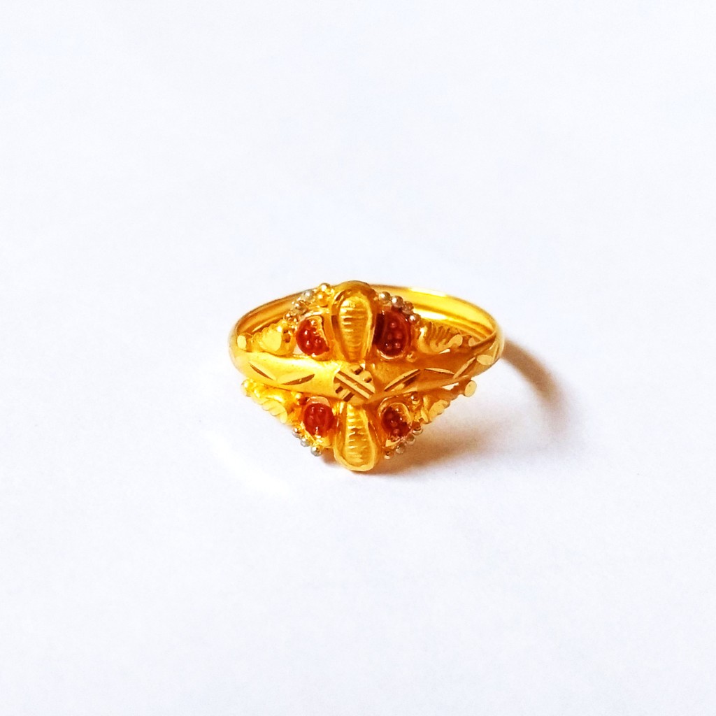 Ladies ring