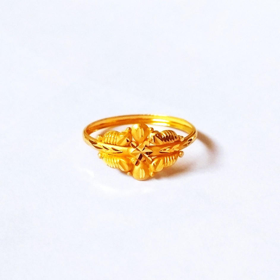 Ladies Ring