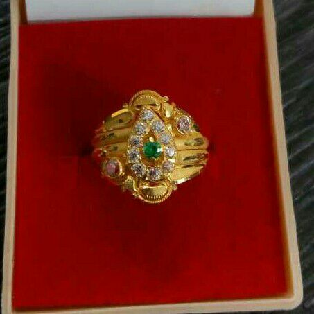22k/916 gold fancy ladies ring